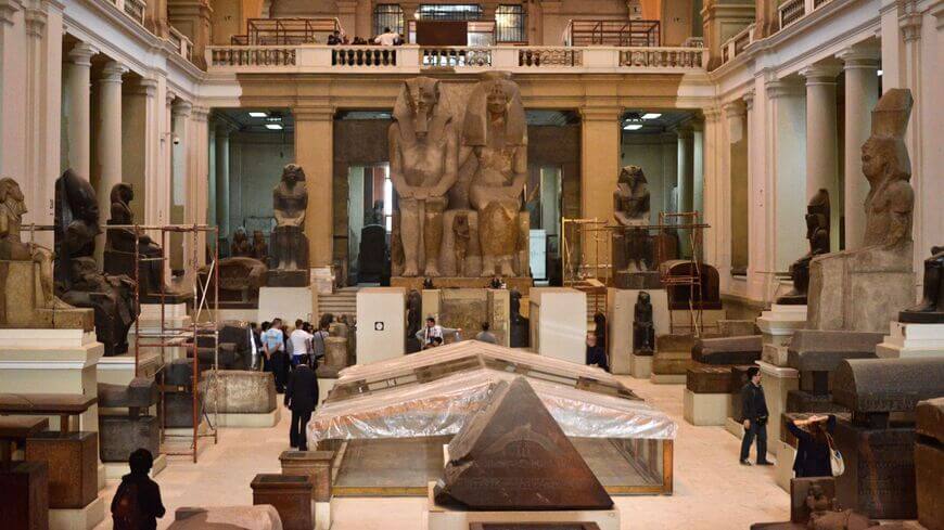 Cairo – 1-Day Cultural Tour by Bus from Hurghada