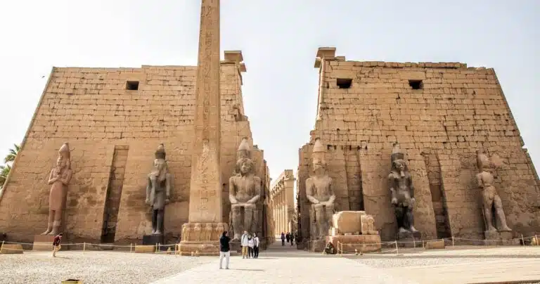 Luxor – One-Day Tour: Valley of the Kings & Karnak Temple by Bus