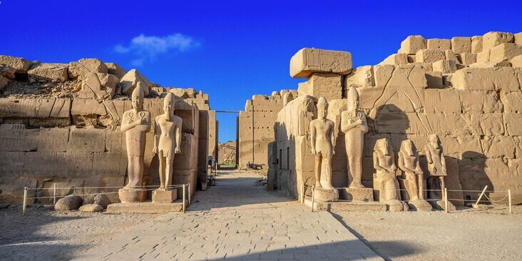 Luxor – One-Day Tour: Valley of the Queens & Karnak by Bus